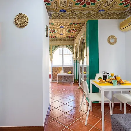 Casablanca Citycenter Young People Only Apartment